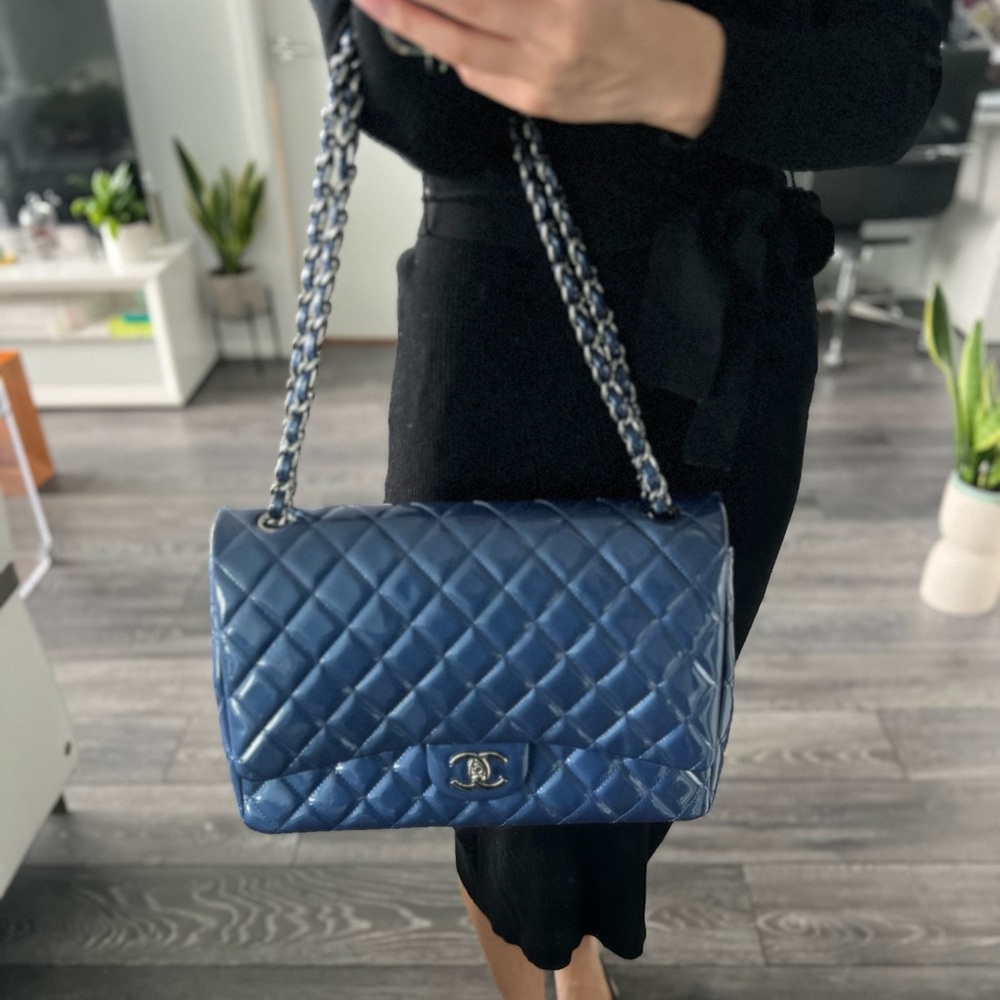 [Authentic] CHANEL PATENT LEATHER JUMBO DOUBLE FLAP BAG - Picture 15 of 17